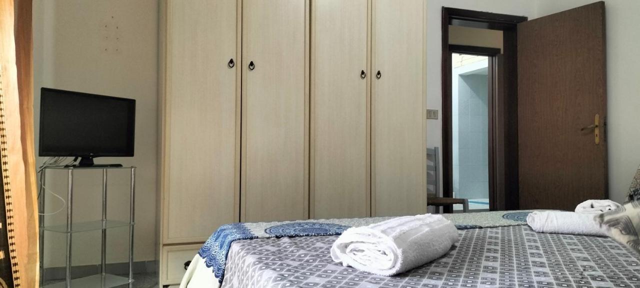 הוילה פקינו Just Sleep Rimangono Poche Prenotazioni Disponibili מראה חיצוני תמונה